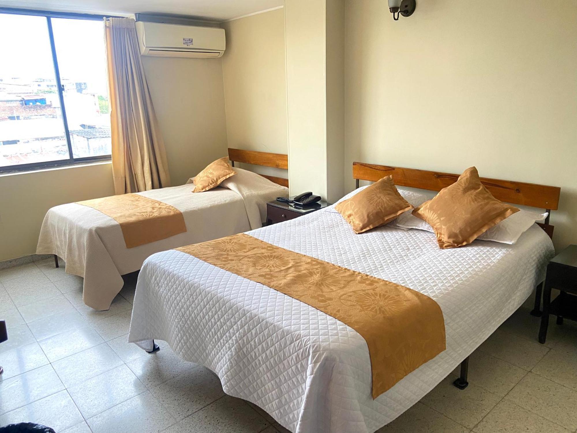 Hotel Khalifa เนย์บา ภายนอก รูปภาพ