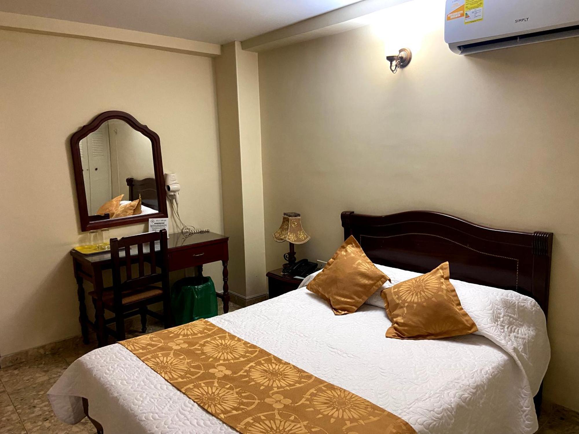 Hotel Khalifa เนย์บา ภายนอก รูปภาพ